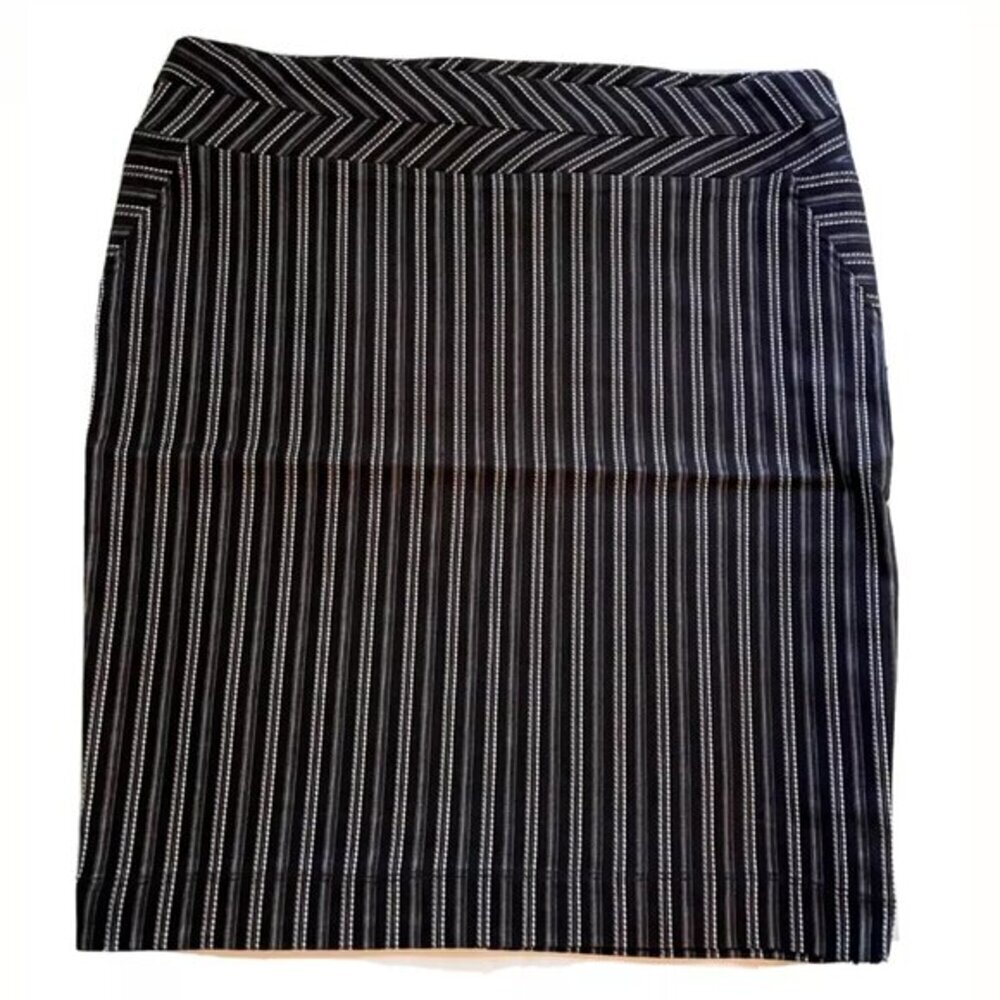 Mixxed26 Womens Skirt Black & White Pinstripe Pencil Straight Stretch Size XL